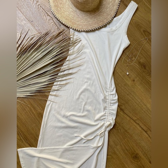 L*SPACE NWT THE SANDPIPER DRESS - Picture 10 of 11